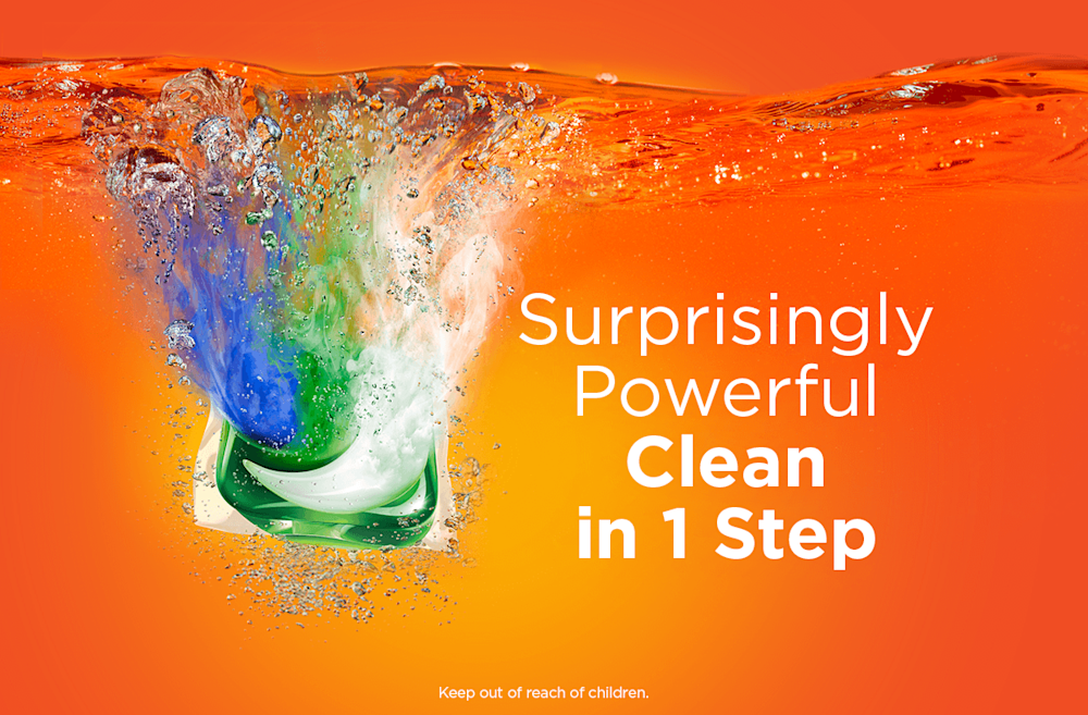 Tide PODS Ultra OXI Laundry Detergent - Image 4